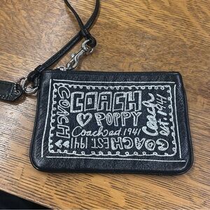 Y2K Coach Poppy Wristlet Black Patent Leather Silver Graphic Zip Clutch Mini Bag